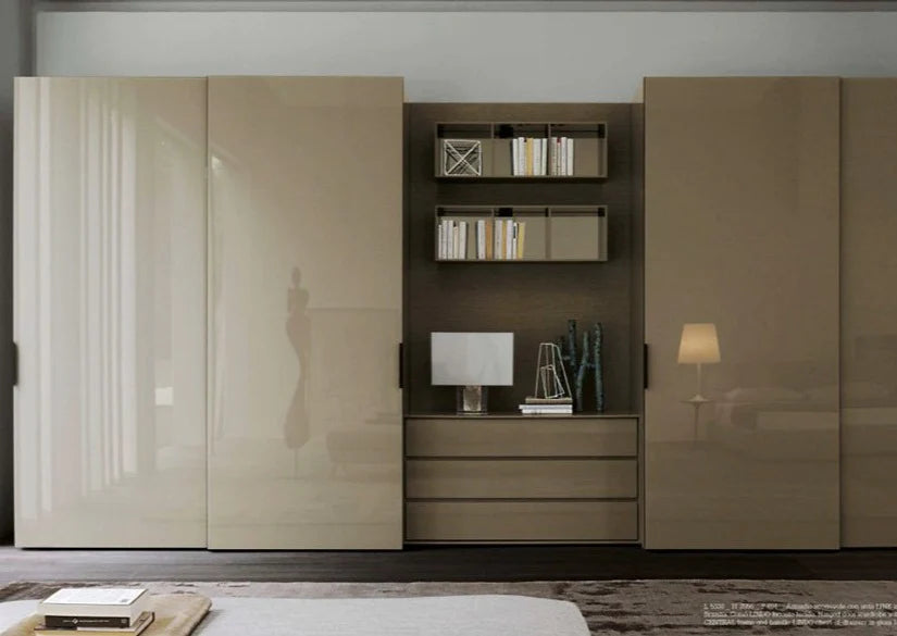Dressing room with TV